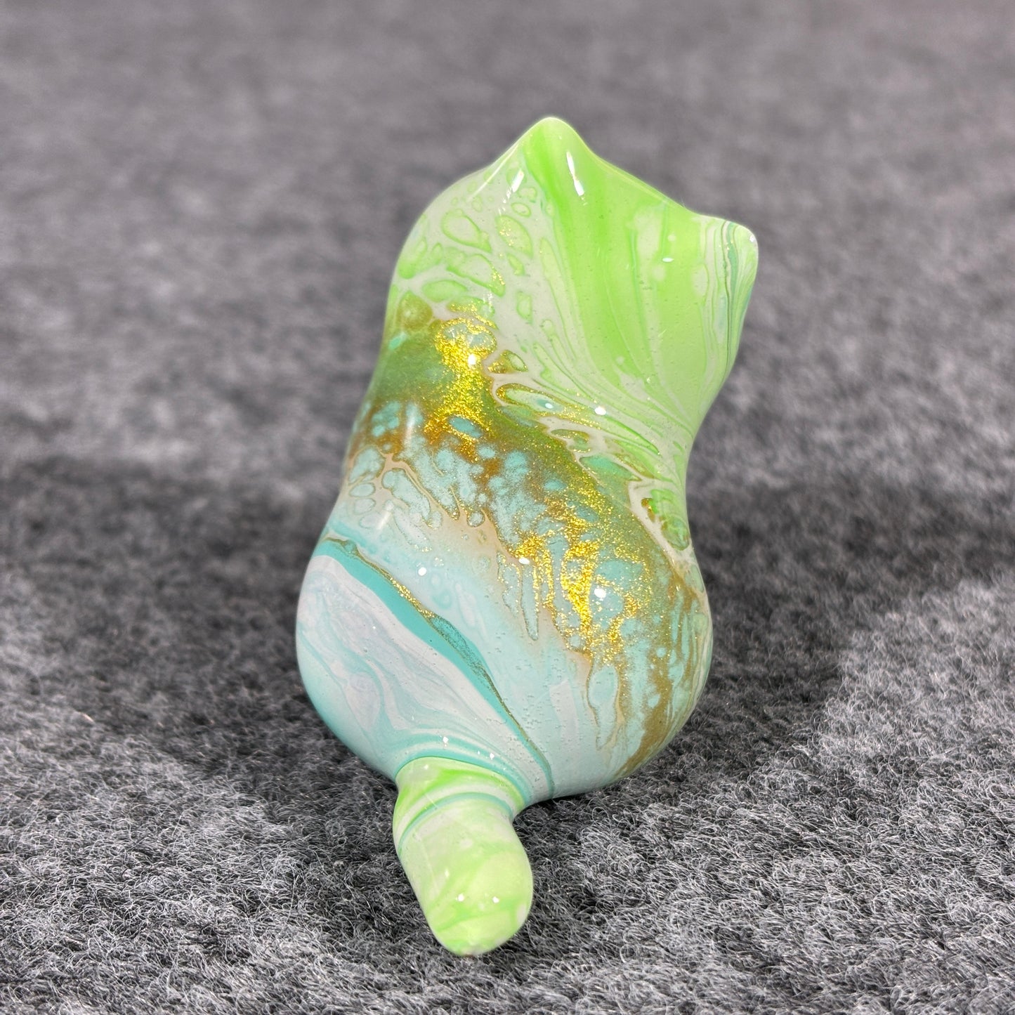 Green Gold Blue Fluid Painting Sitting Cat Figurine Desktop Decor