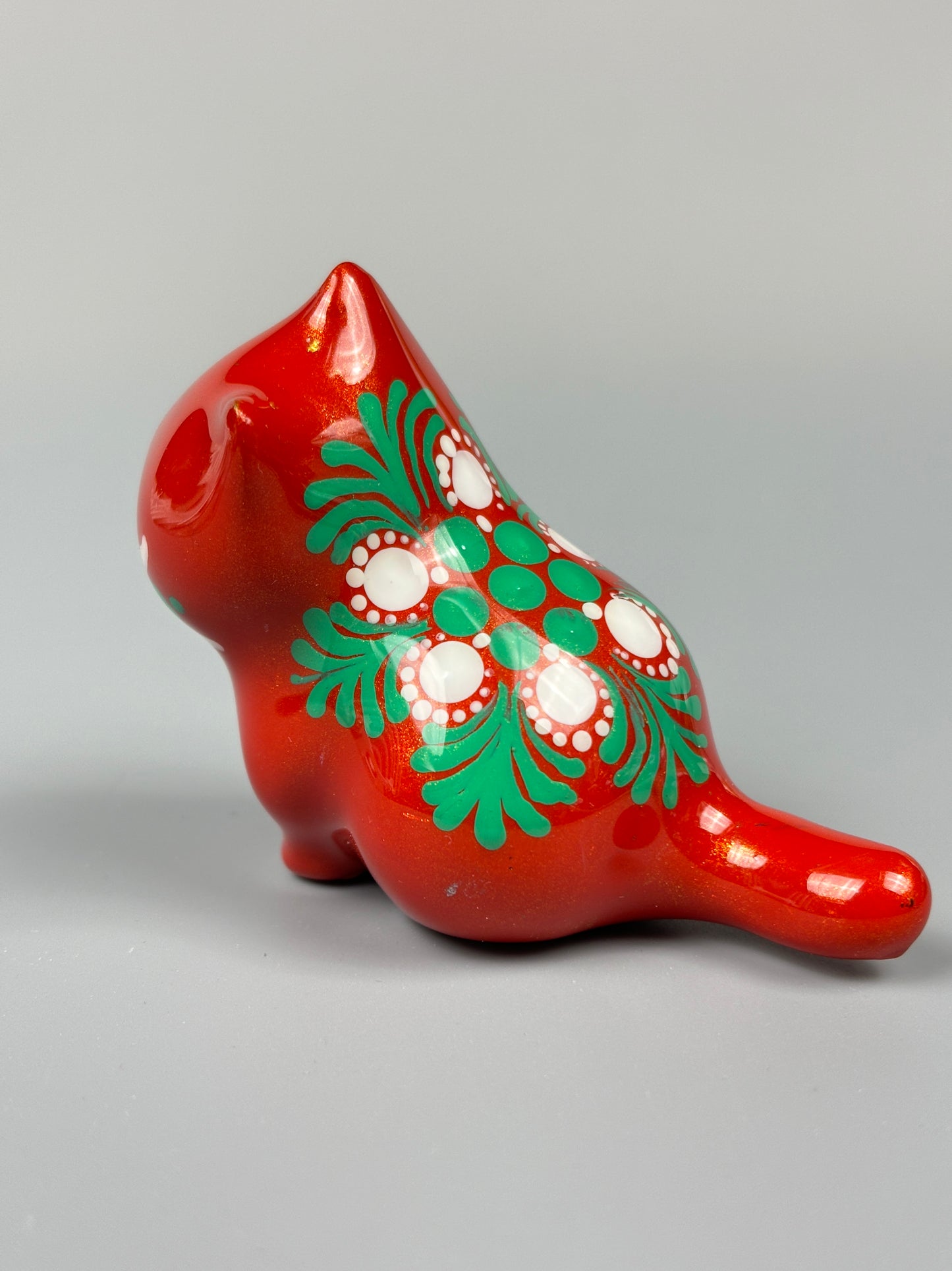 Red Green White Hand-Painted Sitting Cat Figurine Christmas Decor Gift