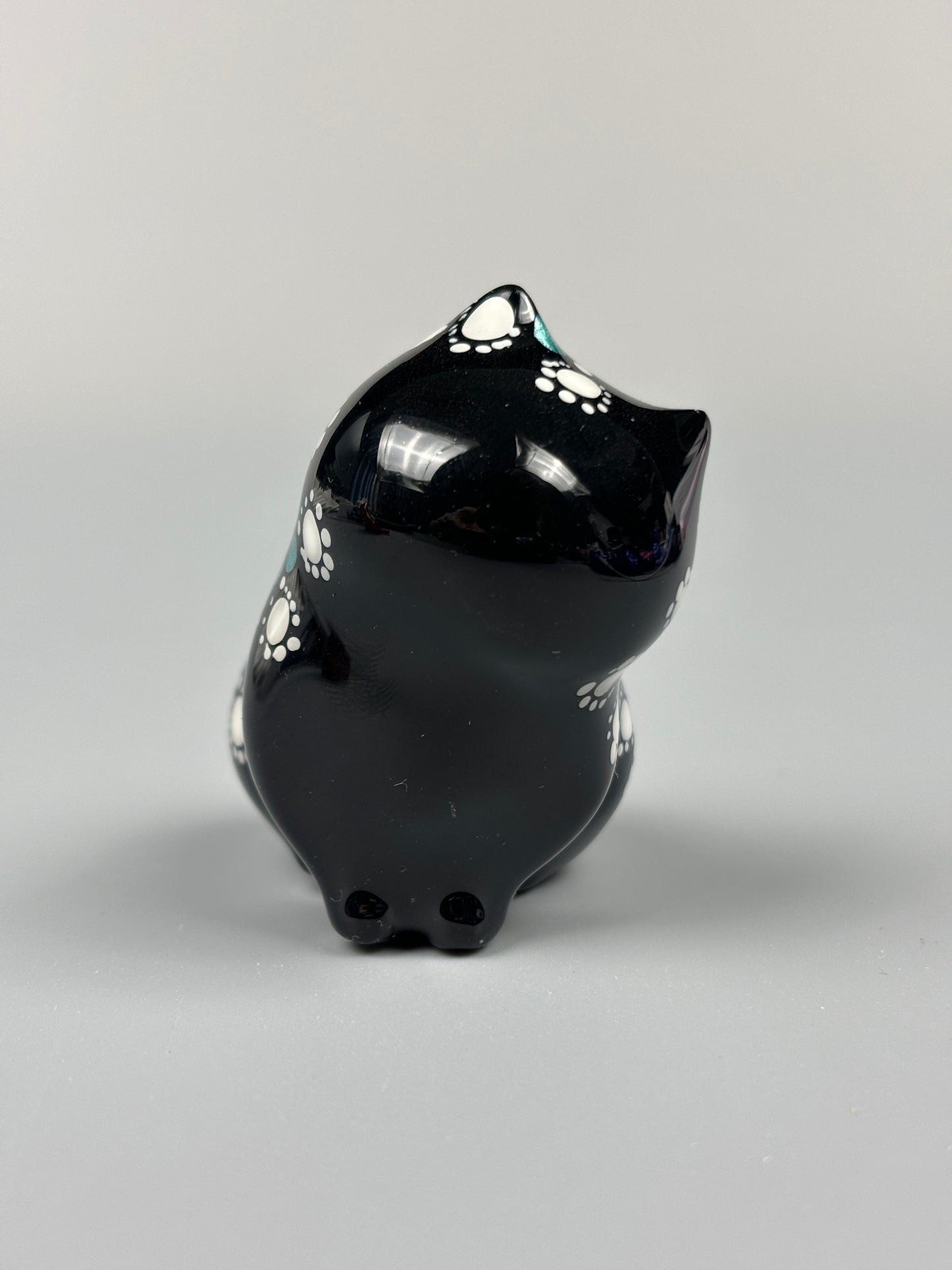 Green Black White Hand-Painted Sitting Cat Figurine Home Decor Gift