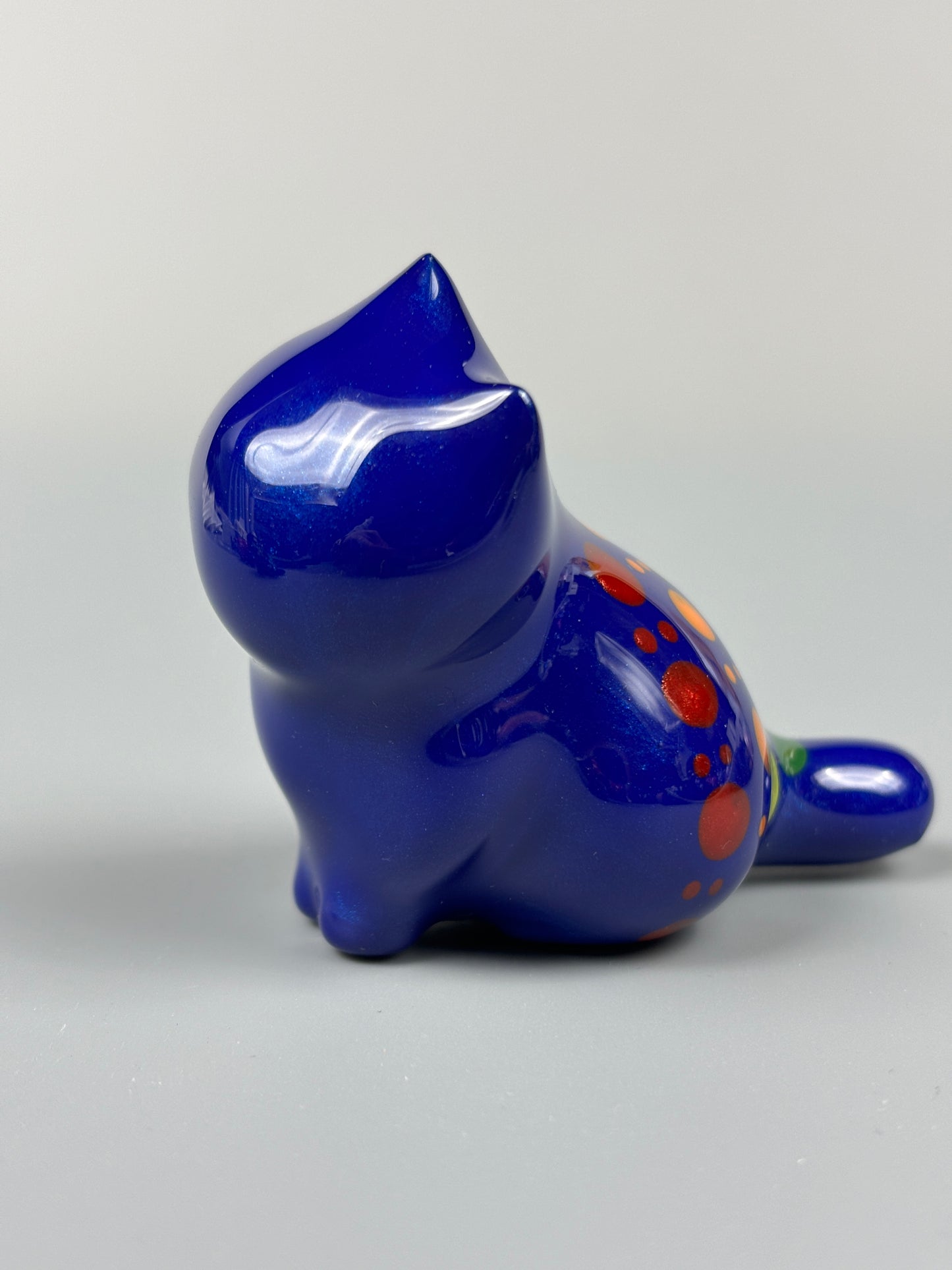 Multi-color Dots Hand-Painted Sitting Cat Figurine Home Decor Gift